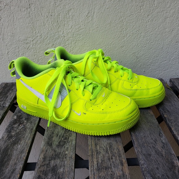 air force 1 utility neon green